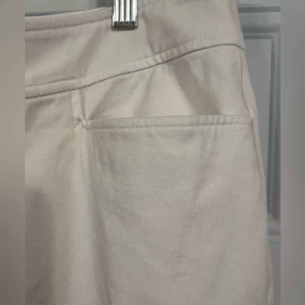 Chaps size 18W white womens capris - Picture 2 of 5